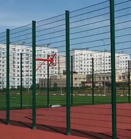 Ограждения и заборы