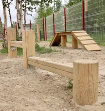 Площадки и оборудование для выгула собак